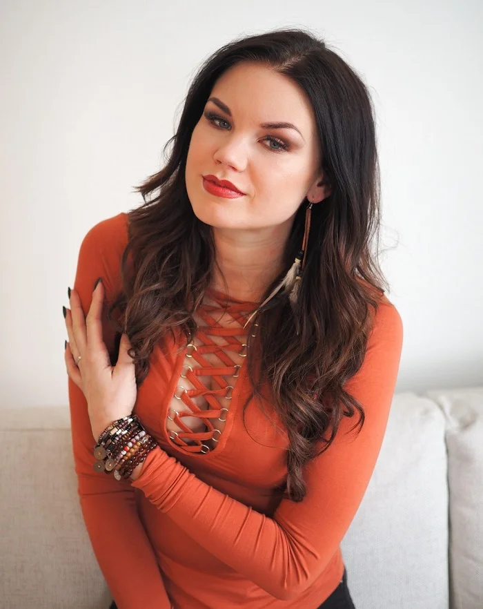 warm brown tones makeup