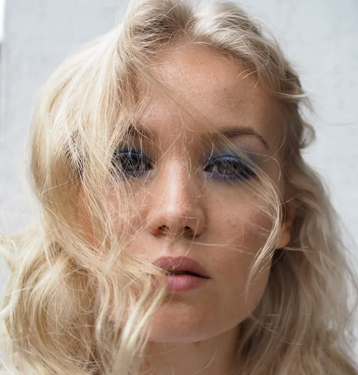 charlotta eve makeup