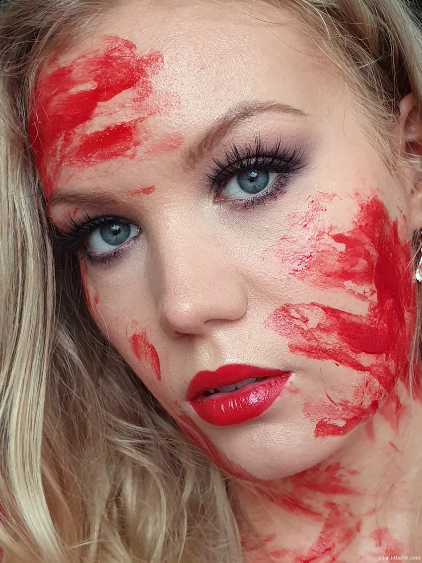 bloody halloween makeup look tutorial