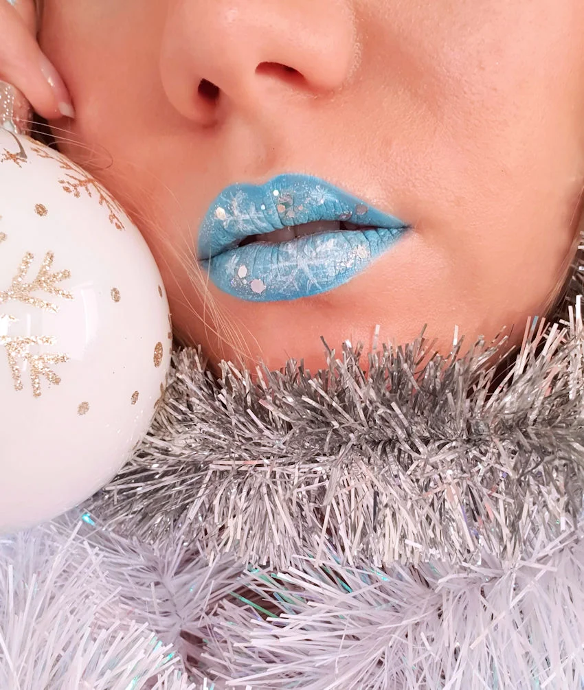 winter snowflake lip makeup