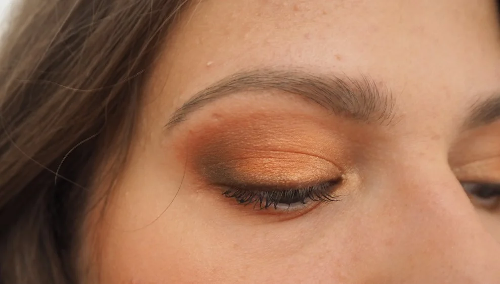 bronze eye makeup