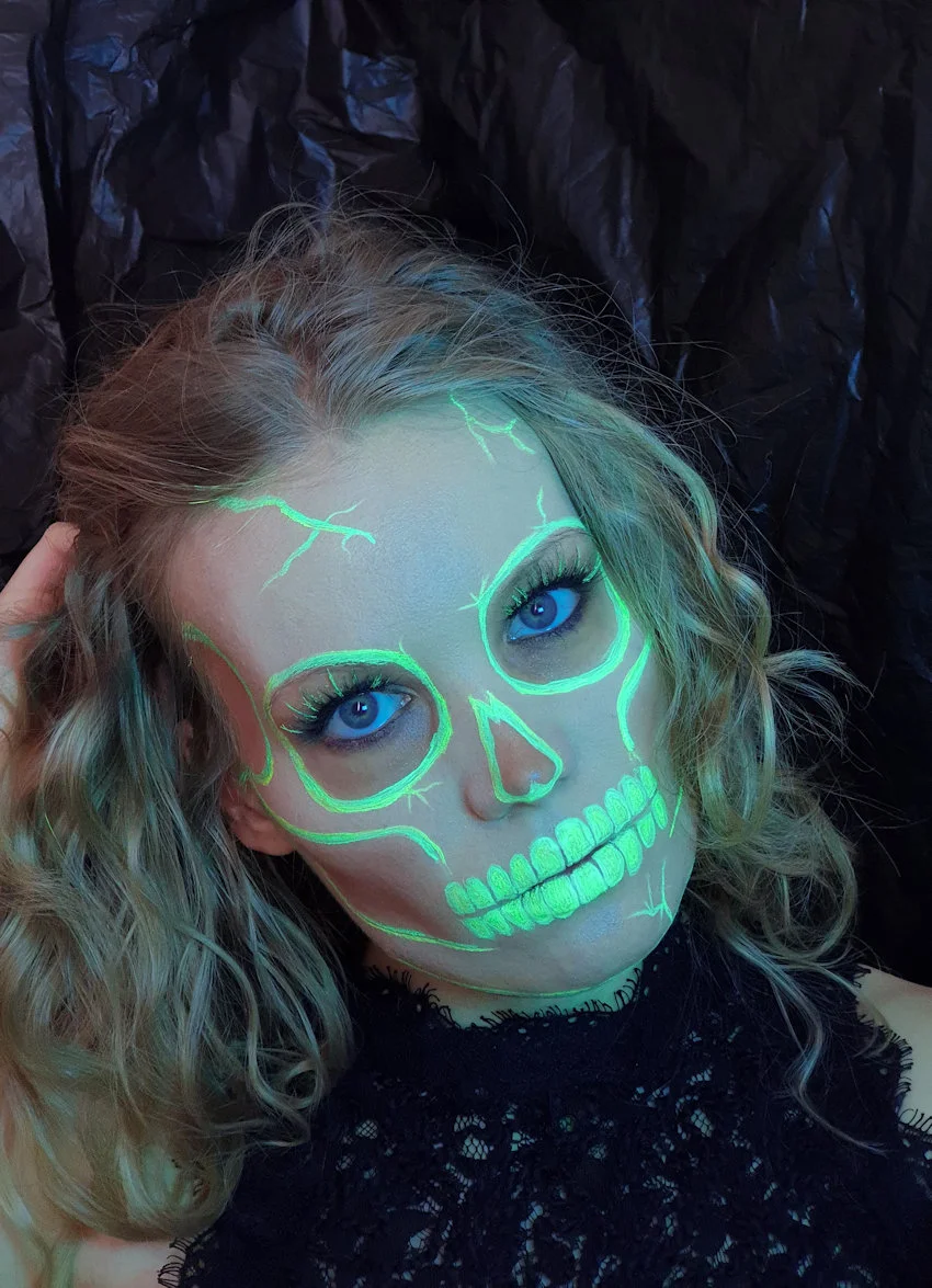 neon skull halloween