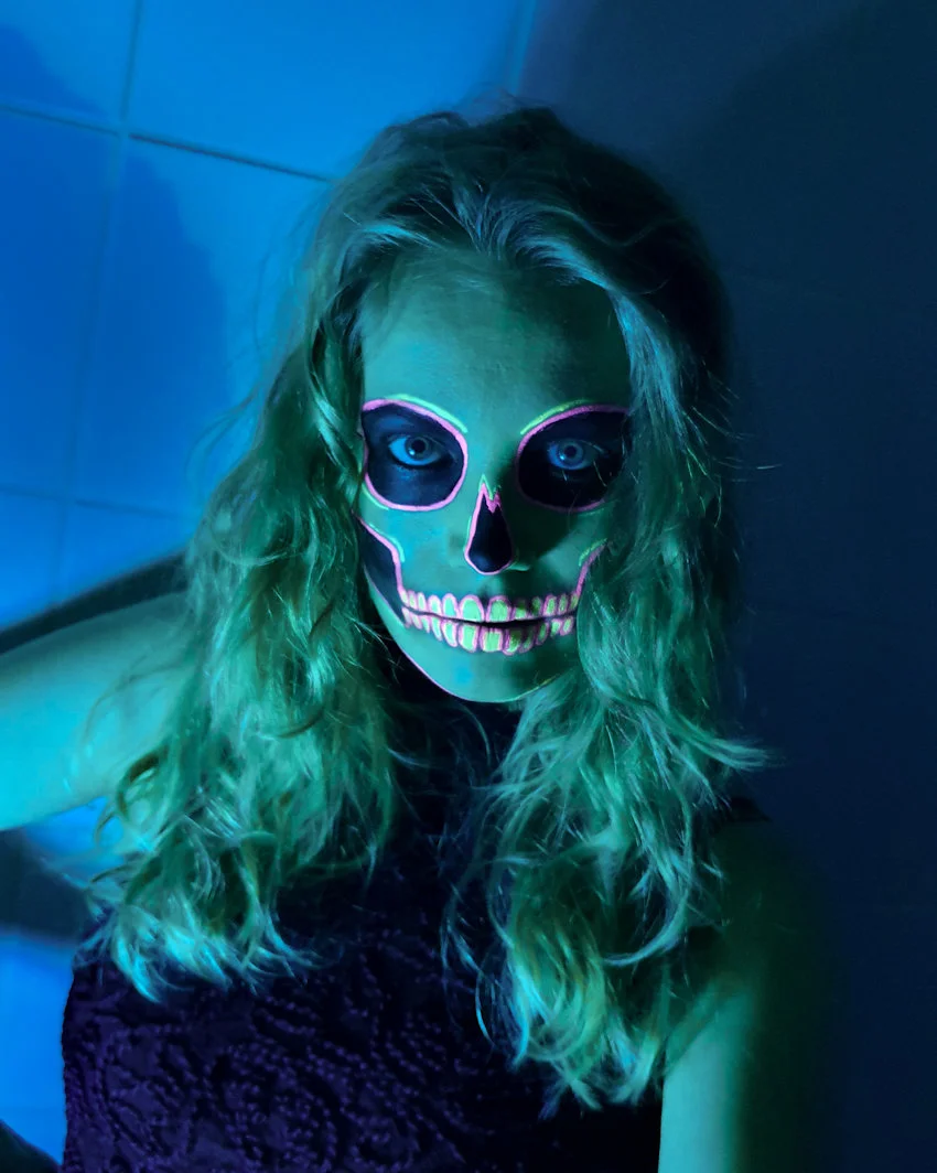 neon skull