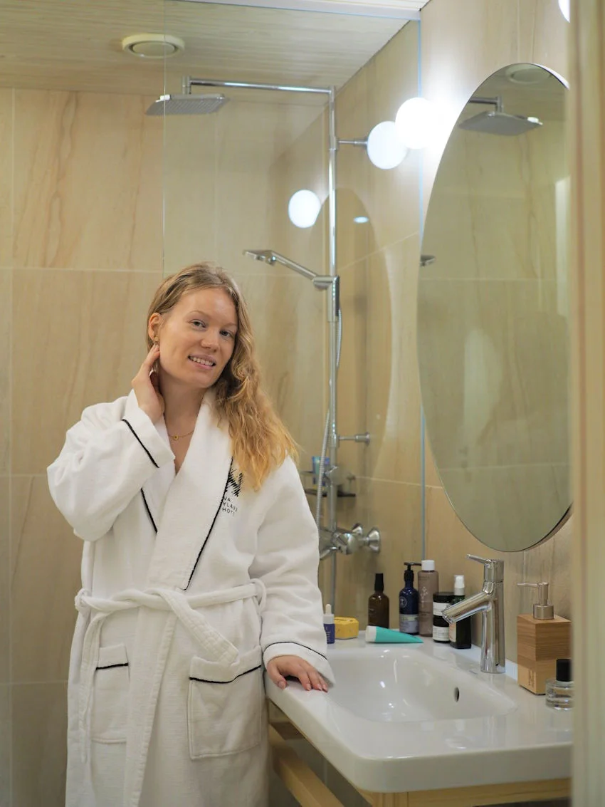 best oil cleansers to take off physical sunscreen and makeup