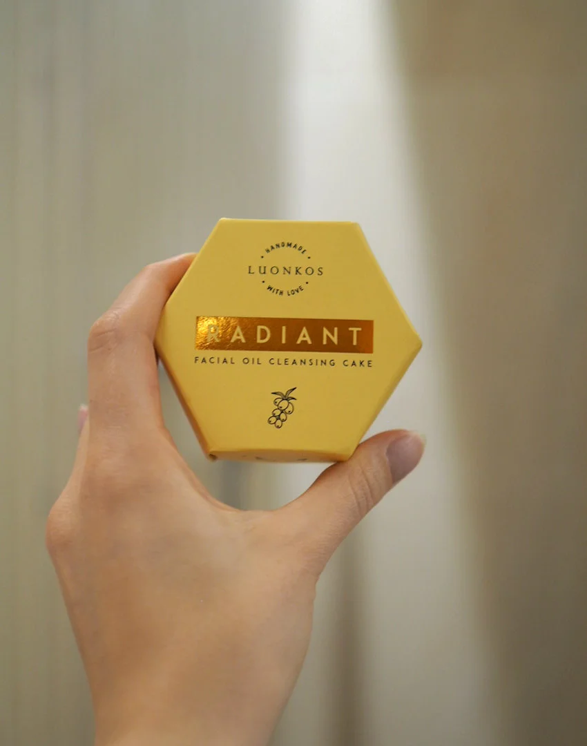 luonkos radiant oil cleansing cake